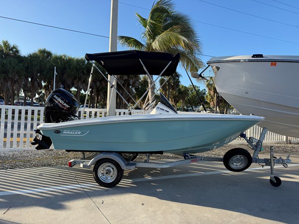 BOSTON WHALER 130 SUPER SPORT