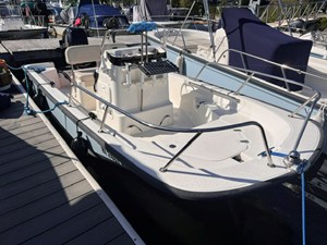 BOSTON WHALER 150 MONTAUK