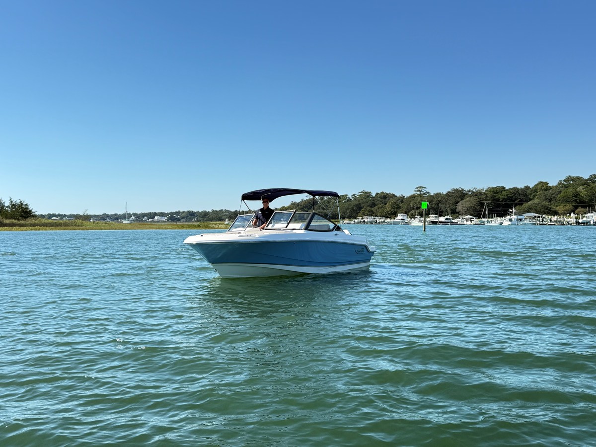 BOSTON WHALER 210 VANTAGE, photo 7