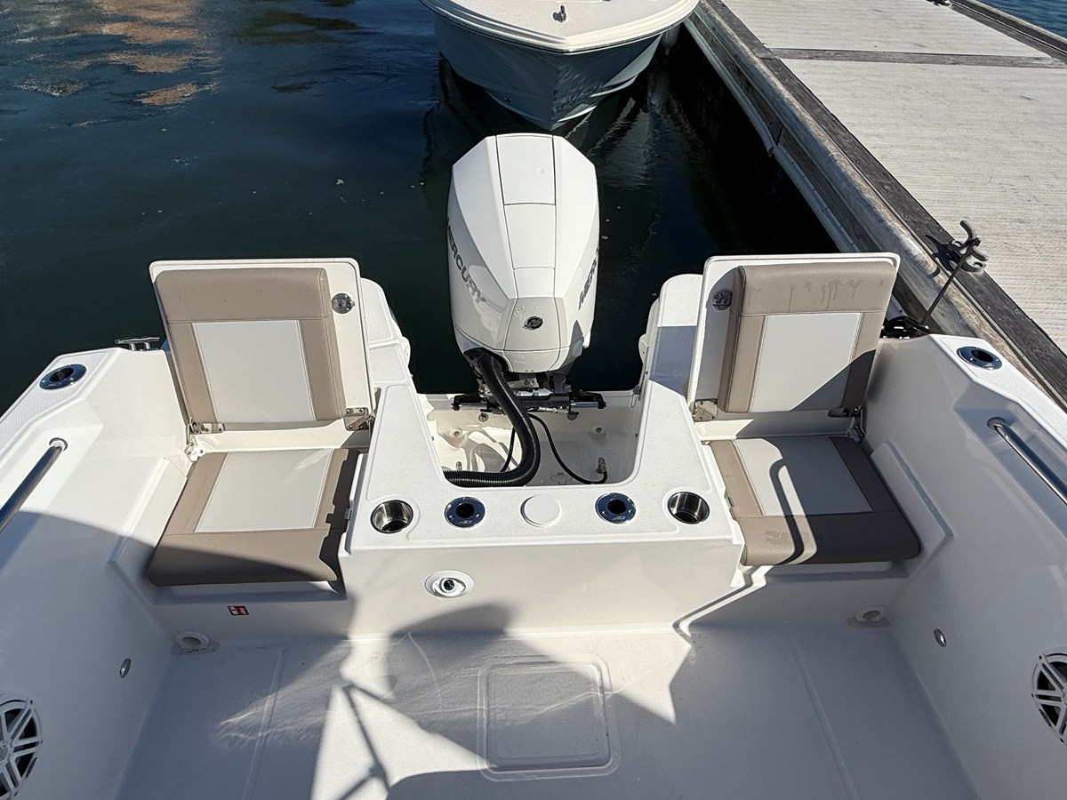 BOSTON WHALER 210 VANTAGE, photo 10