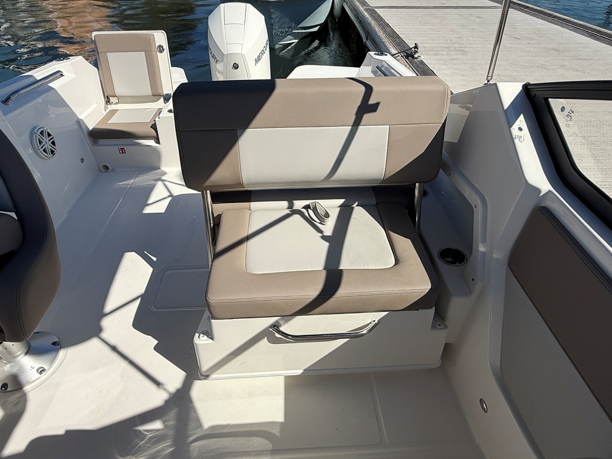 BOSTON WHALER 210 VANTAGE, photo 16