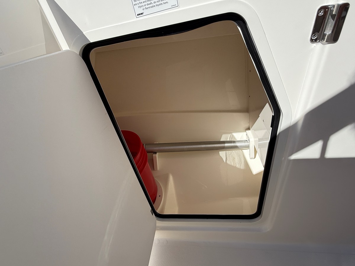 BOSTON WHALER 210 VANTAGE, photo 24