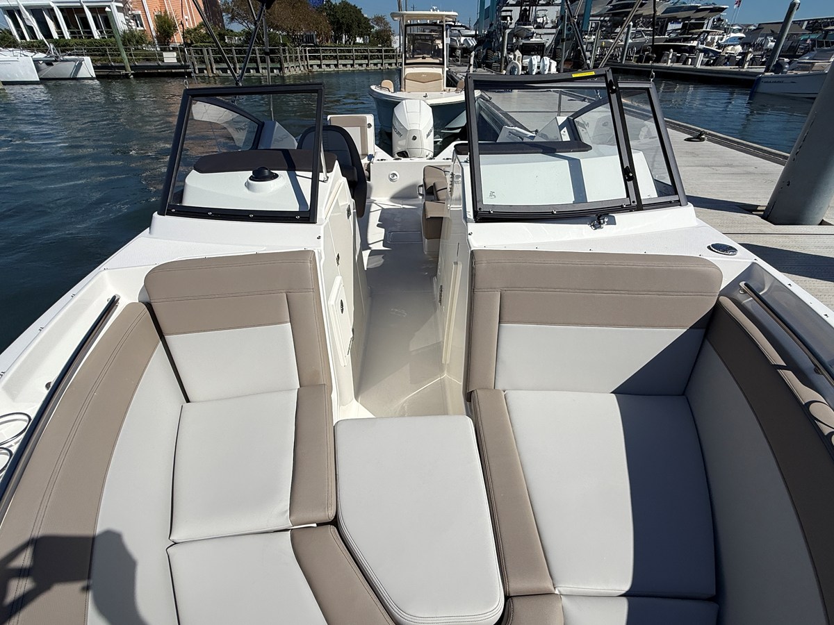 BOSTON WHALER 210 VANTAGE, photo 26