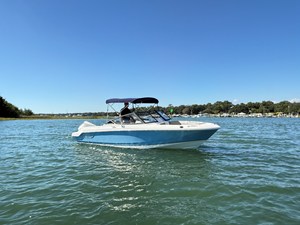 BOSTON WHALER 210 VANTAGE
