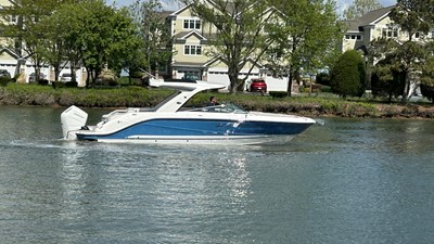 SEA RAY SLX 310 OUTBOARD 485840