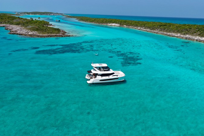 AQUILA 44 YACHT