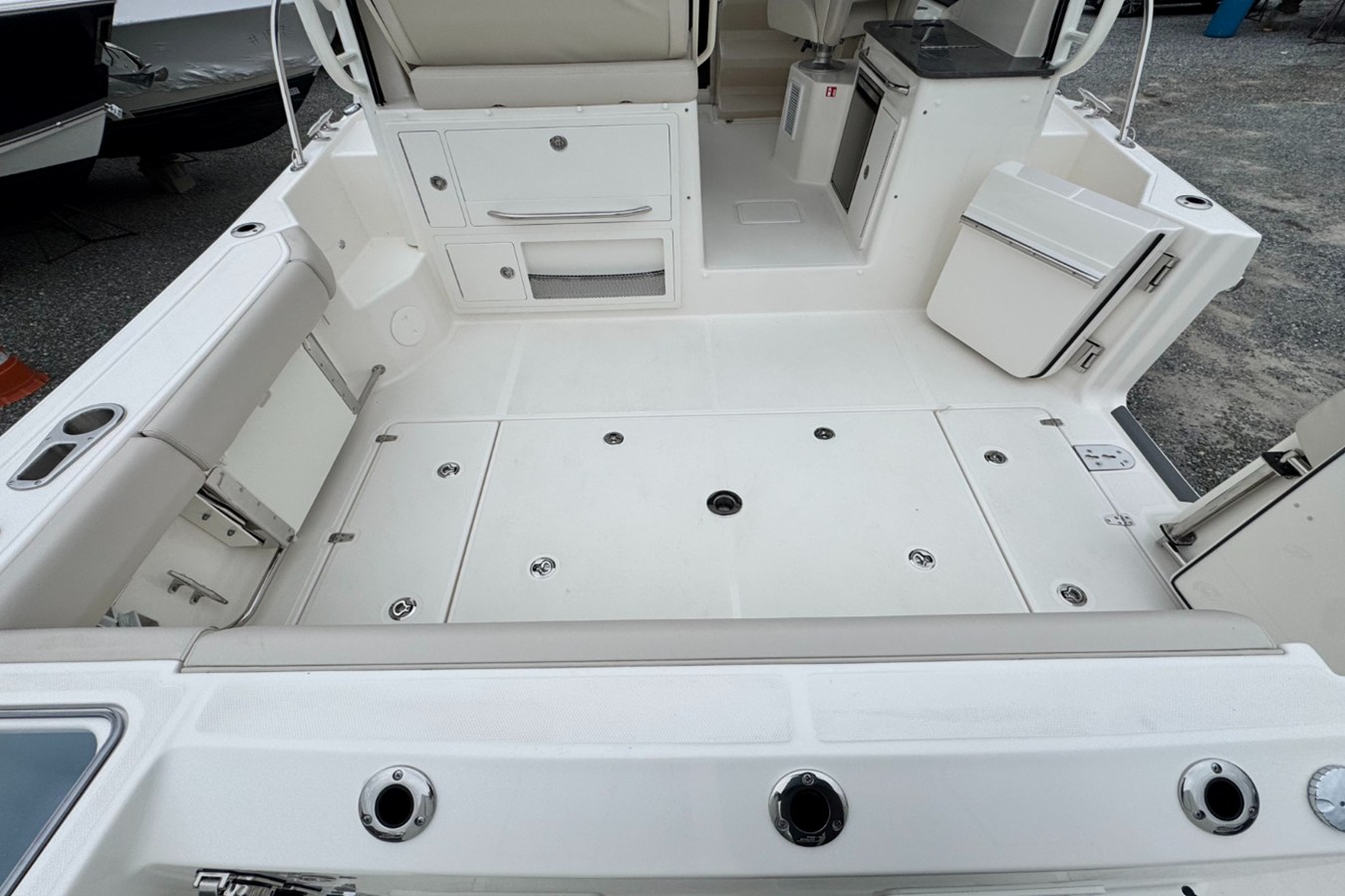 BOSTON WHALER 325 CONQUEST, photo 8