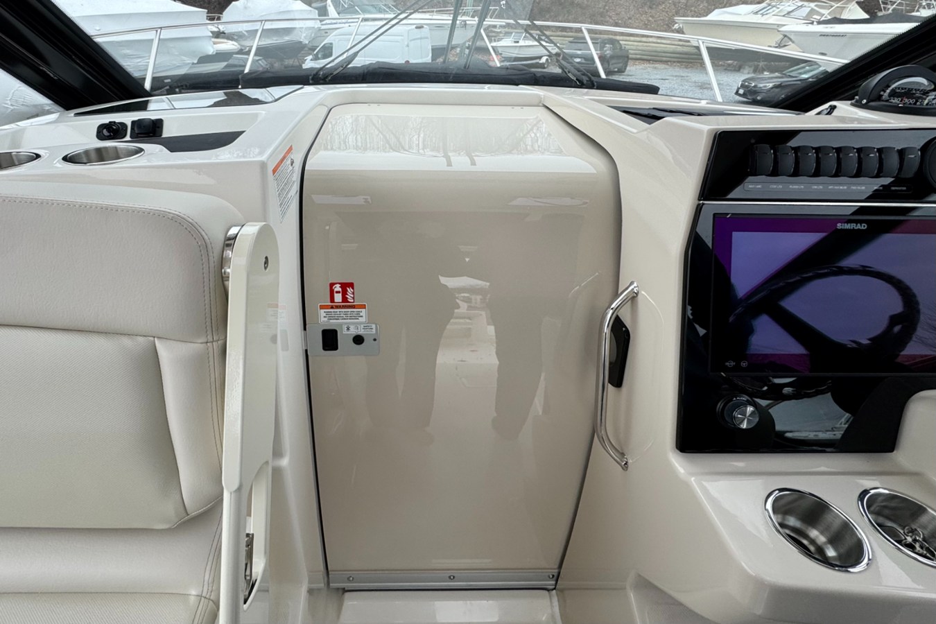 BOSTON WHALER 325 CONQUEST, photo 33