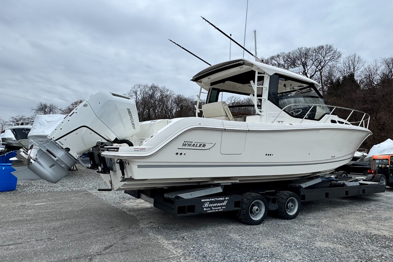 BOSTON WHALER 325 CONQUEST, photo 62