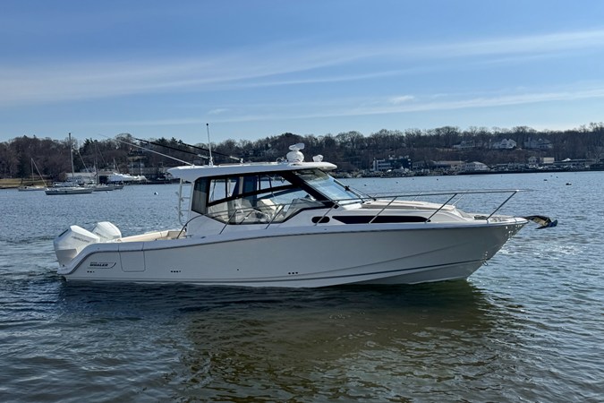 BOSTON WHALER 325 CONQUEST — 2026 Boston Whaler 325 Conquest