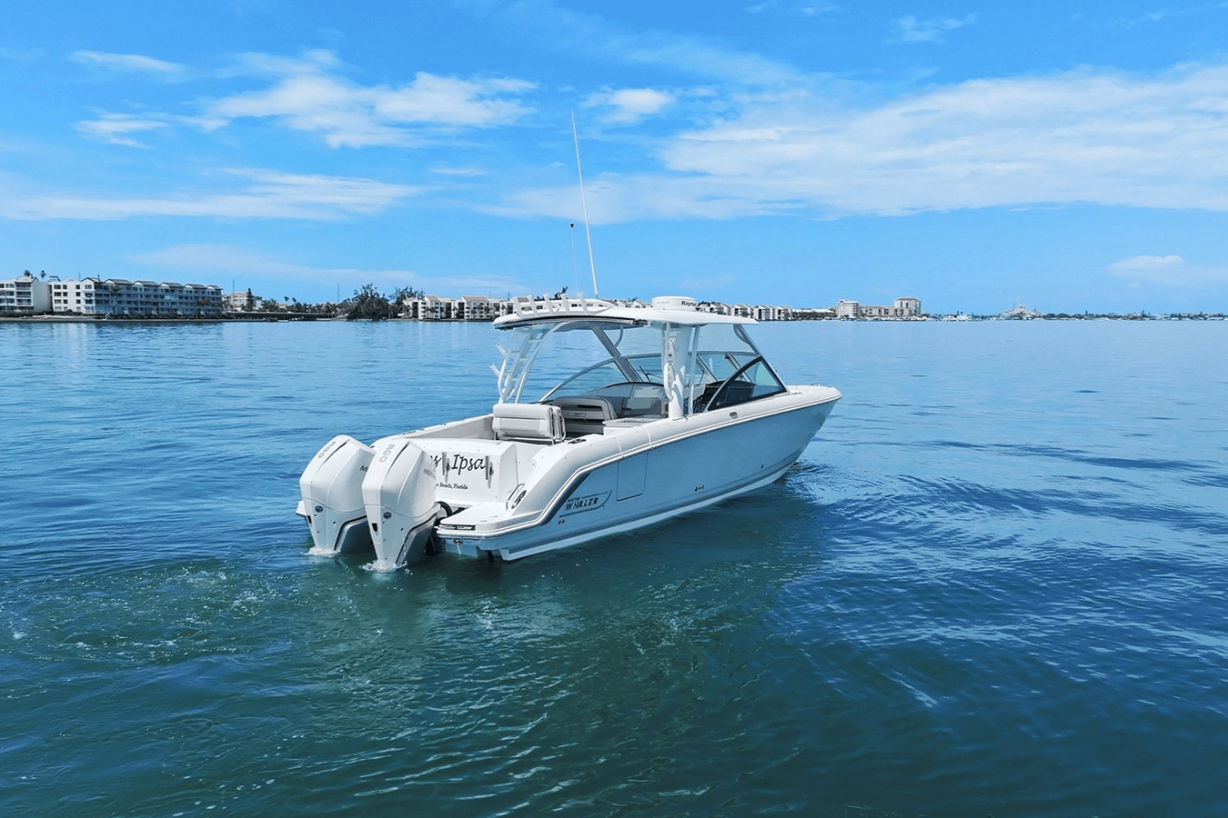 Boston Whaler 320 VANTAGE — 2020 Boston Whaler 320 Vantage — photo 2