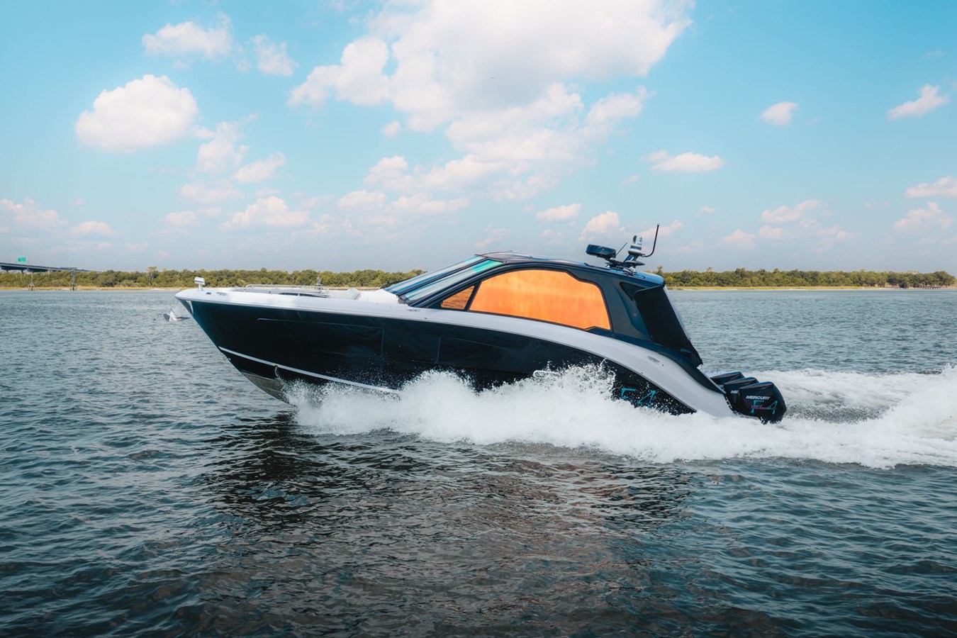 Sea Ray 370 Sundancer — 2023 Sea Ray 370 Sundancer — photo 4