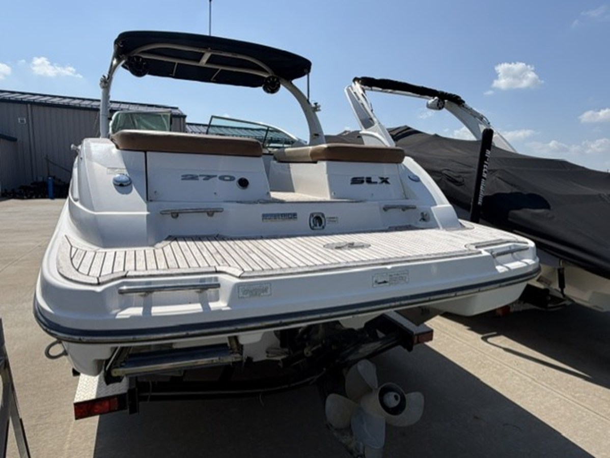 Sea Ray 270 SLX — 2014 Sea Ray 270 SLX — photo 3