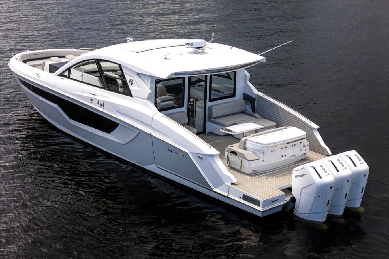 Cruisers Yachts 50 GLS OB — 2026 Cruisers Yachts 50 GLS OB — fotoğraf 4