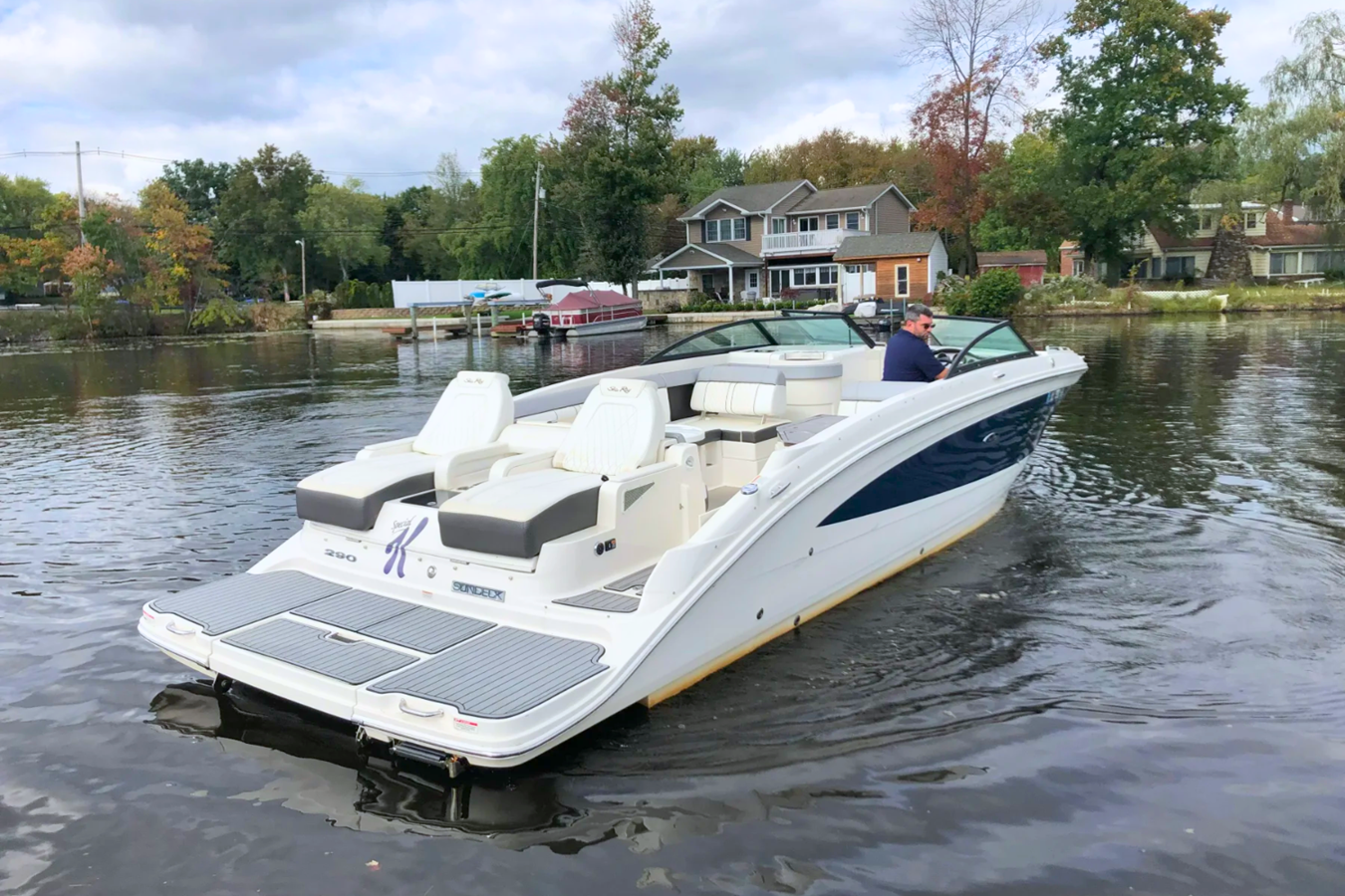 Sea Ray 290 SUNDECK — 2016 Sea Ray 290 Sundeck — photo 3