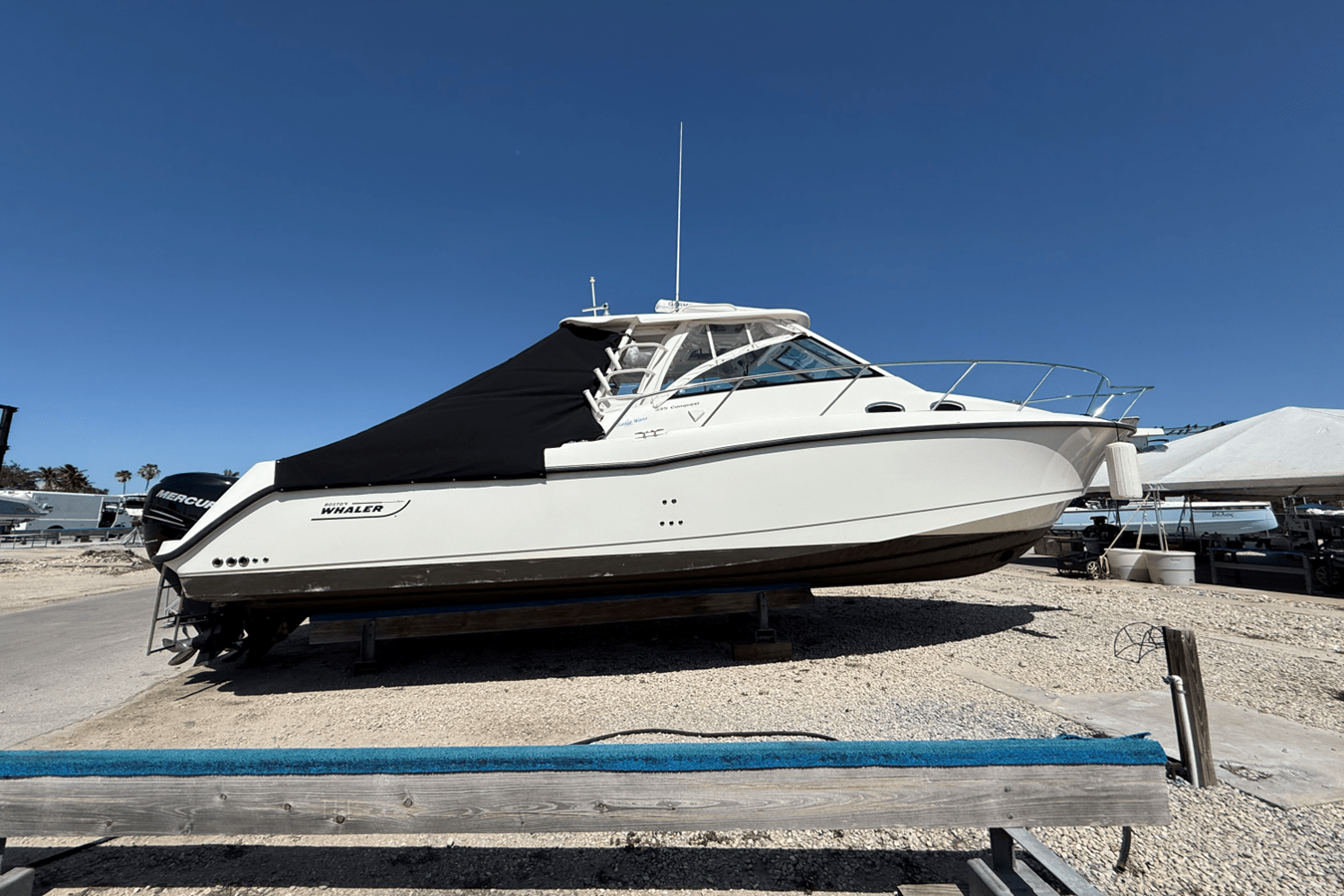 Boston Whaler 345 CONQUEST — 2013 Boston Whaler 345 Conquest — photo 2