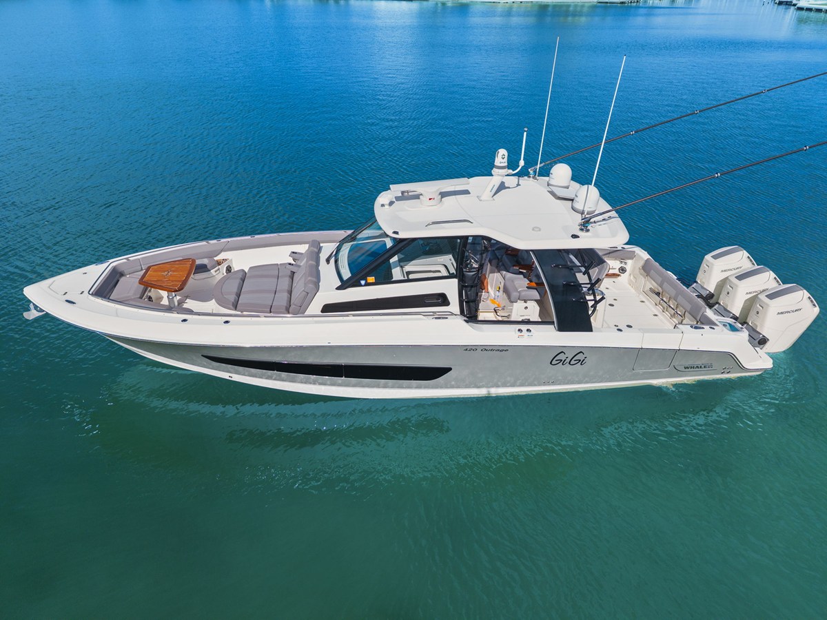 Boston Whaler 420 OUTRAGE — 2023 Boston Whaler 420 Outrage — photo 4