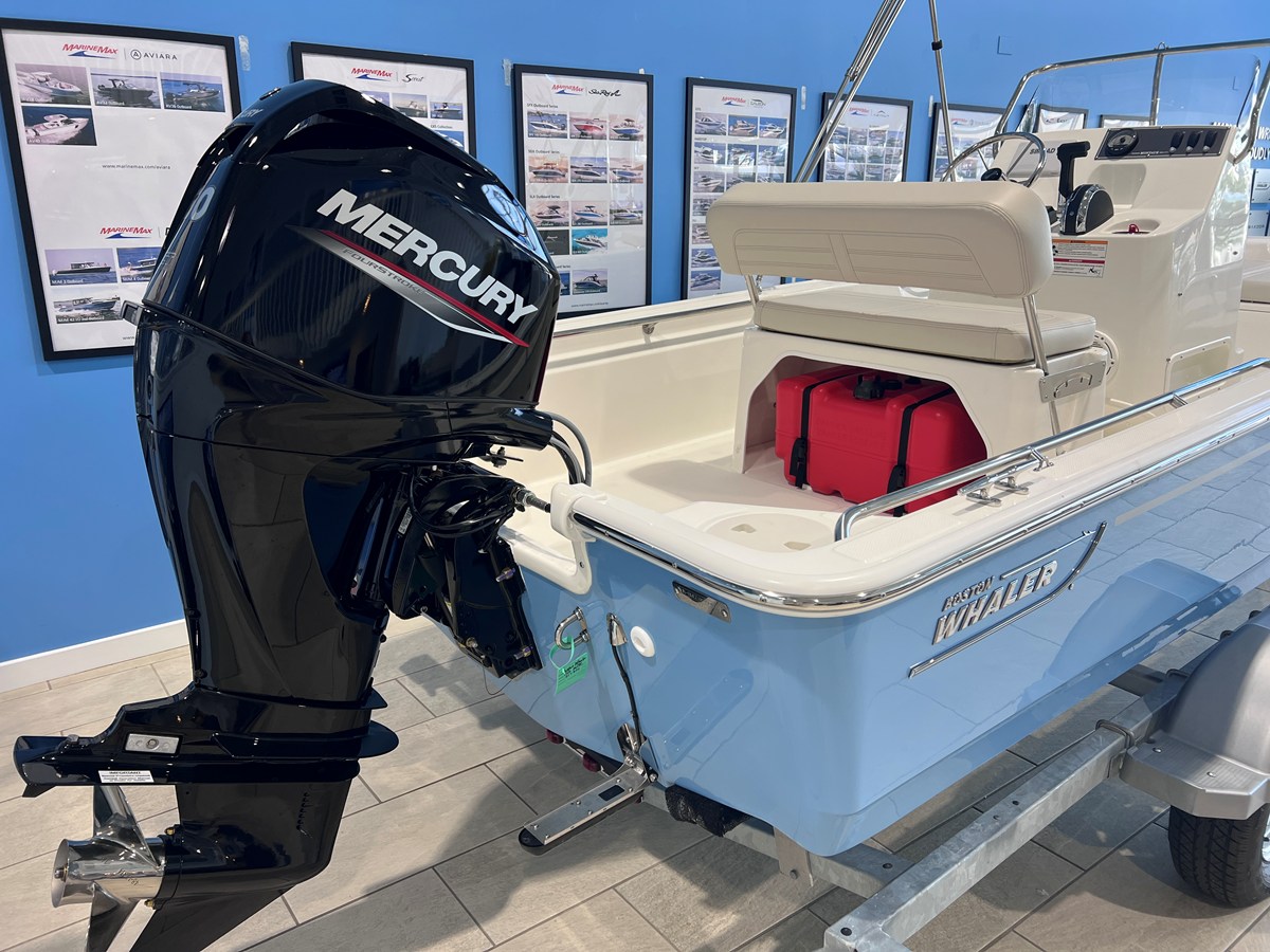 Boston Whaler 150 Montauk — 2027 Boston Whaler 150 Montauk — photo 3