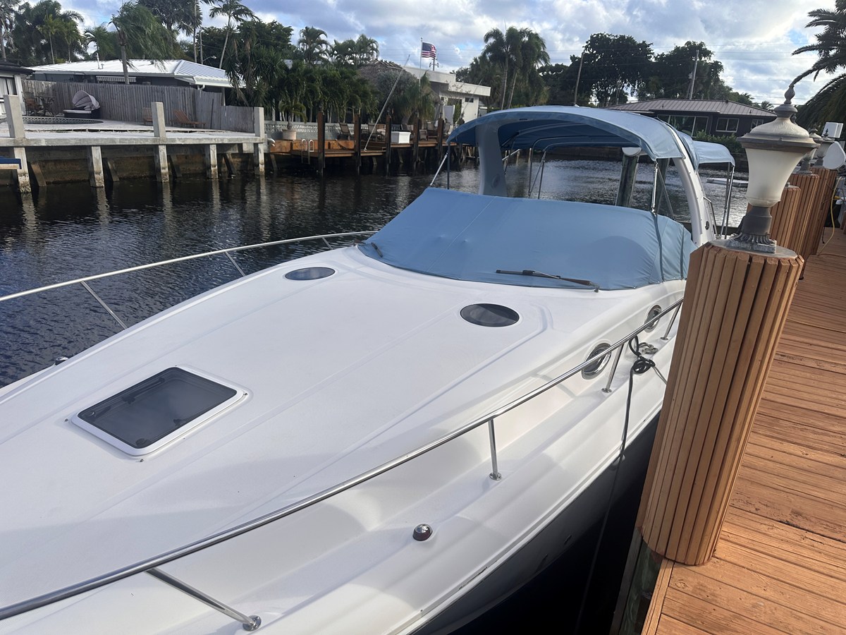 Sea Ray 320 Sundancer — 2006 Sea Ray 320 Sundancer — photo 4