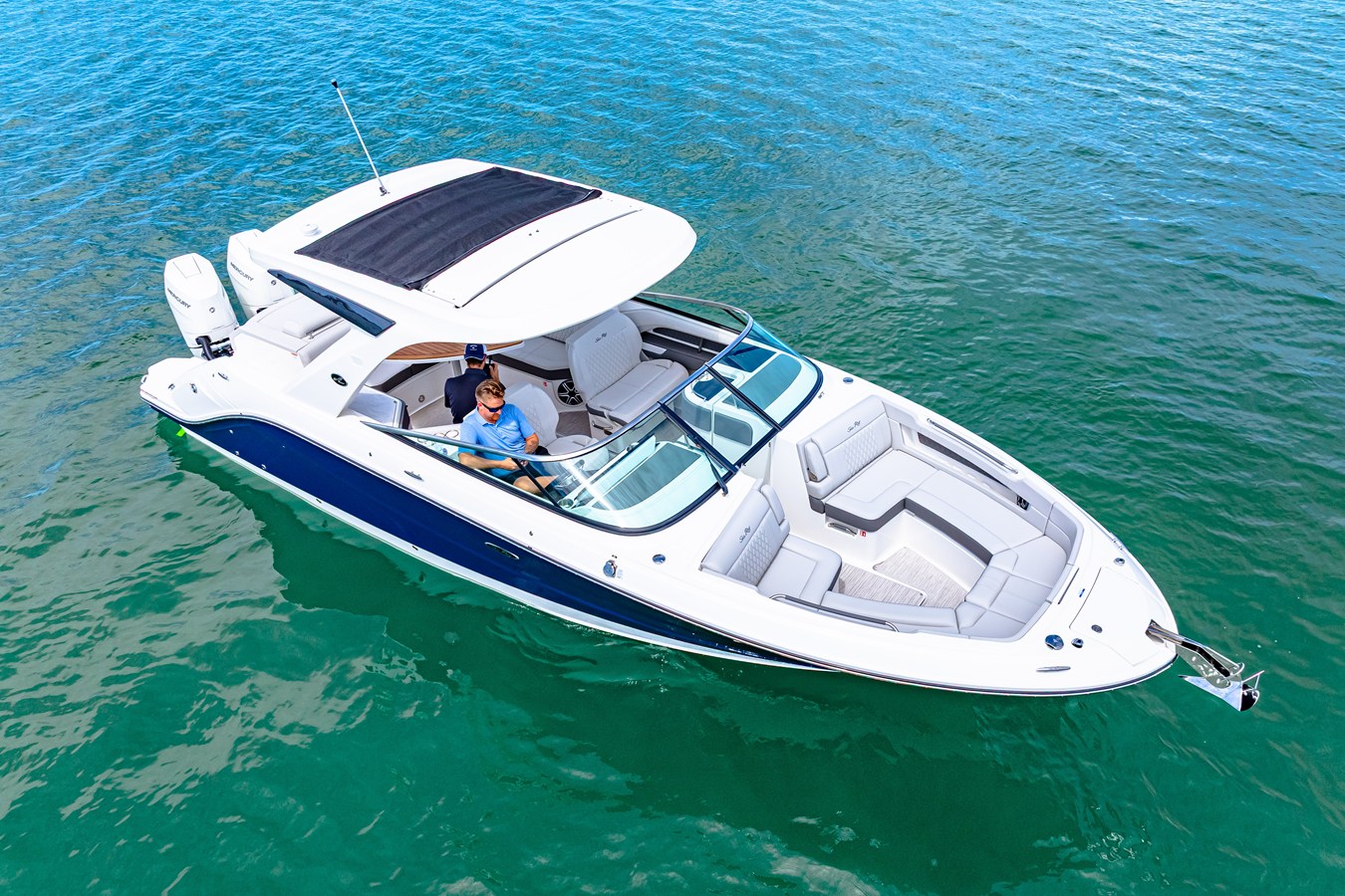 Sea Ray SLX 310 Outboard — 2026 Sea Ray SLX 310 Outboard — photo 4
