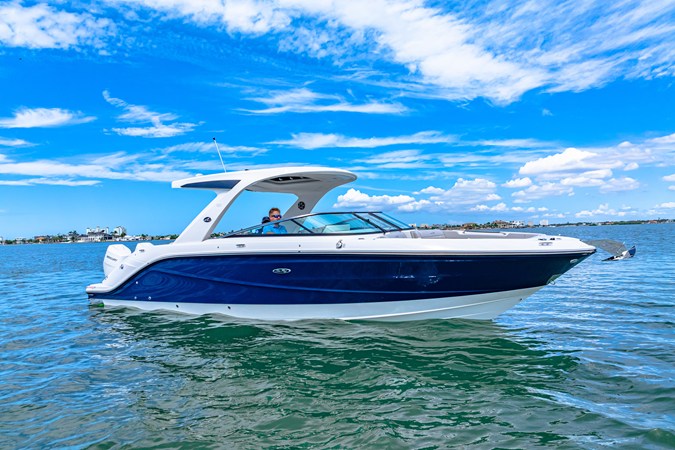 SEA RAY SLX 310 OUTBOARD — 2026 Sea Ray SLX 310 Outboard