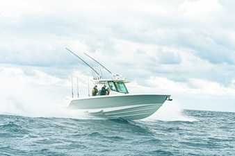 BOSTON WHALER 330 OUTRAGE