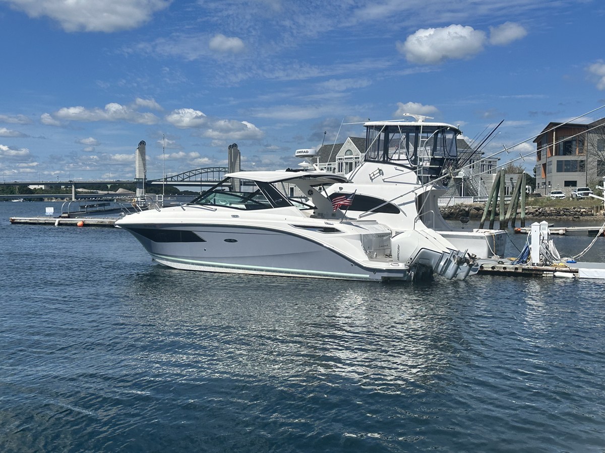 Sea Ray 320 SUNDANCER OB — 2023 Sea Ray 320 Sundancer OB