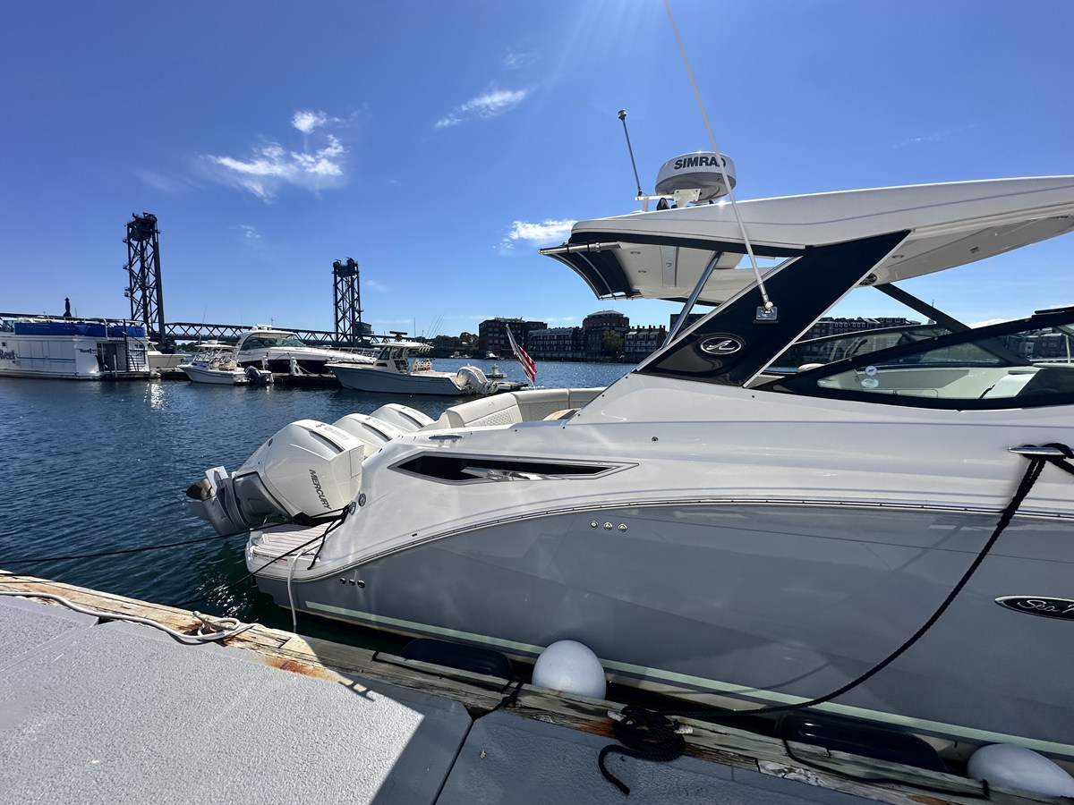 Sea Ray 320 SUNDANCER OB — 2023 Sea Ray 320 Sundancer OB — photo 4