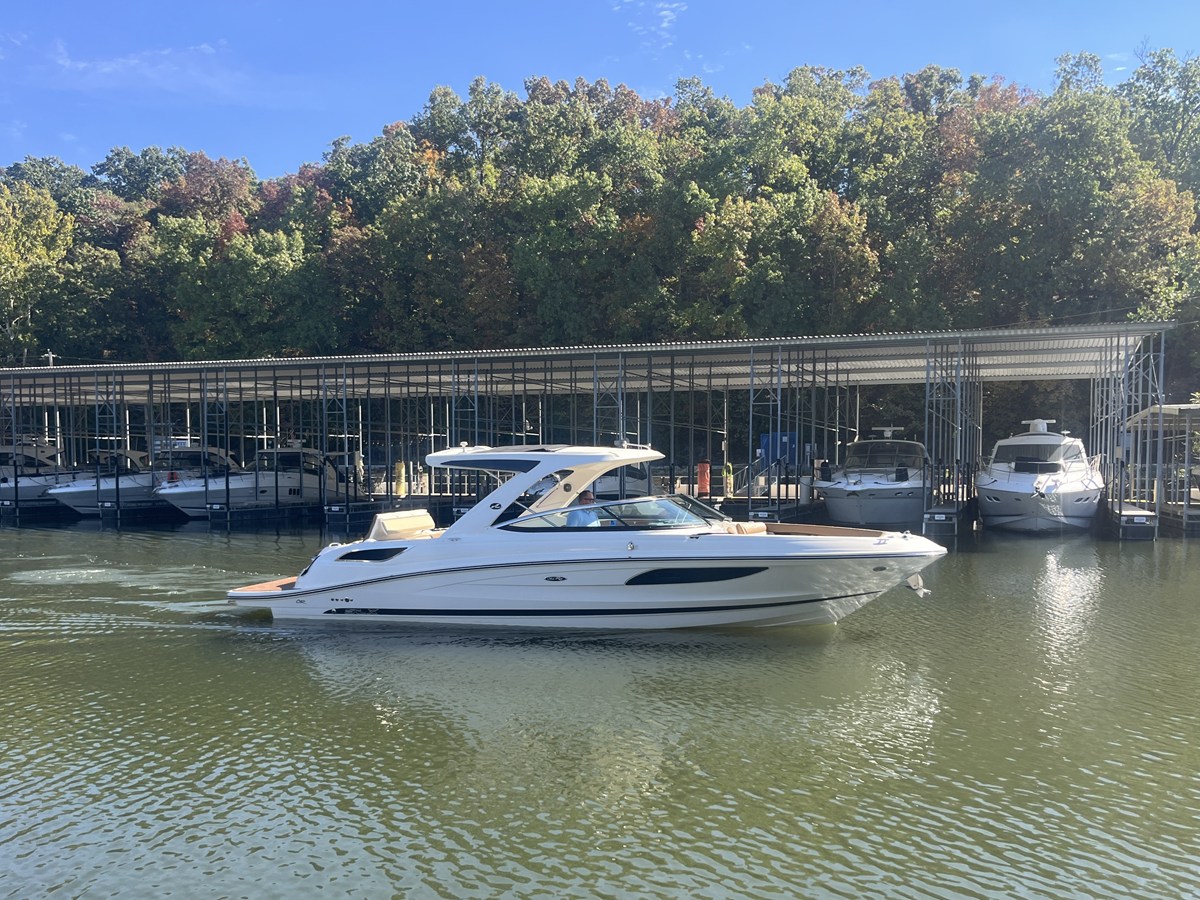Sea Ray SLX 350 — 2015 Sea Ray SLX 350 — photo 4