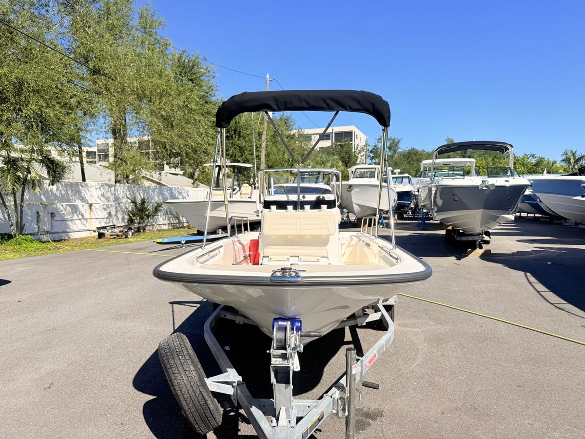 BOSTON WHALER 150 MONTAUK, photo 10
