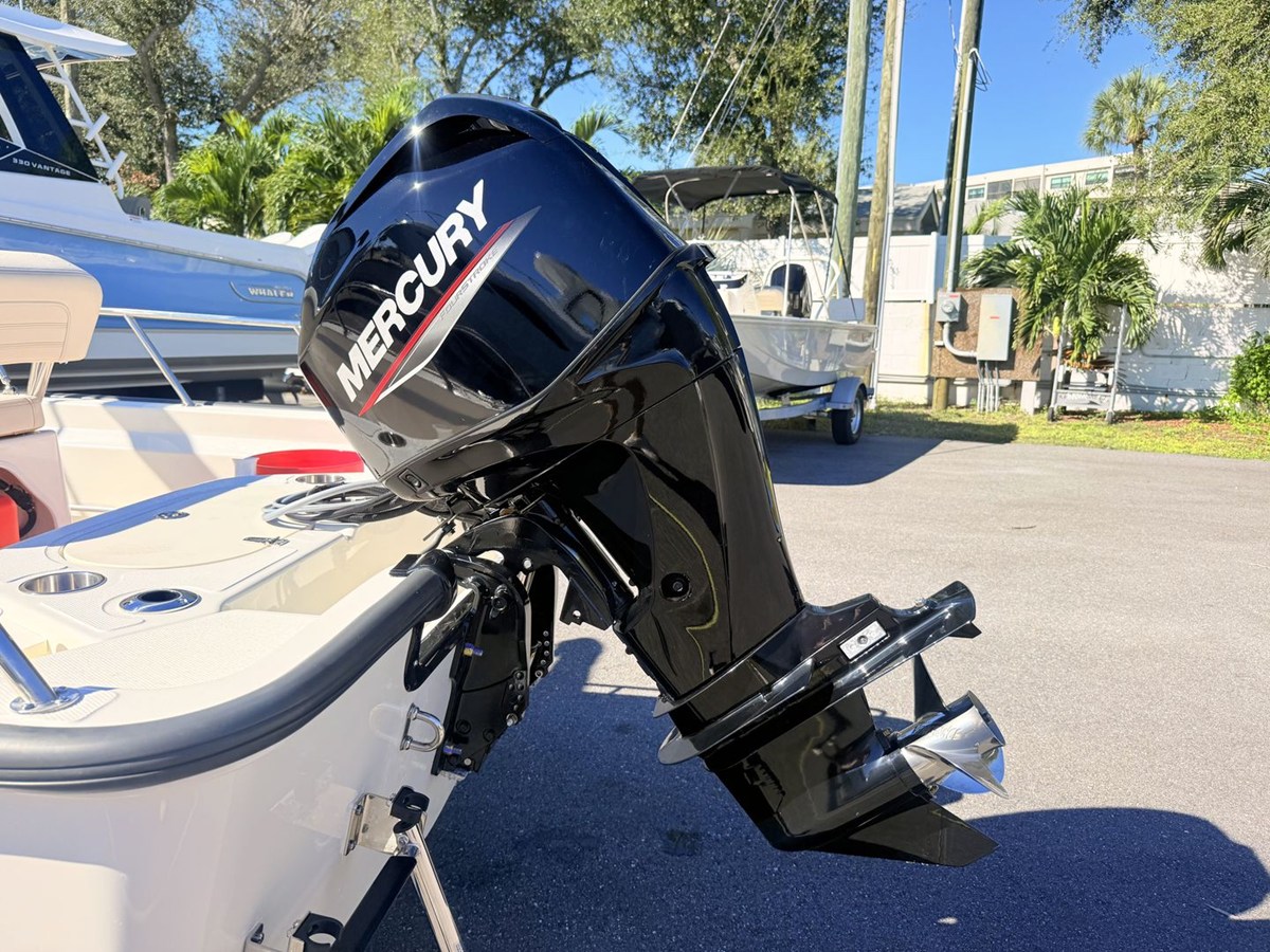 BOSTON WHALER 150 MONTAUK, photo 14