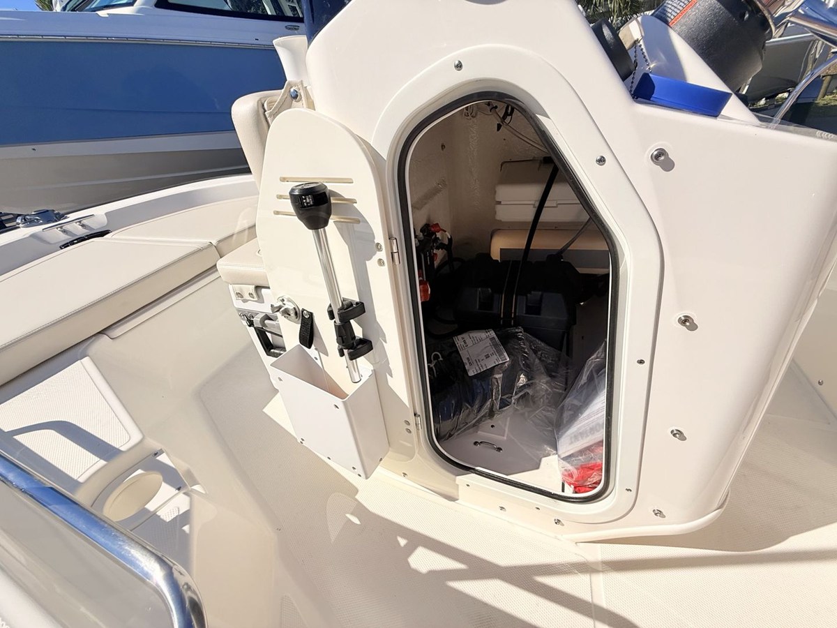 BOSTON WHALER 150 MONTAUK, photo 26