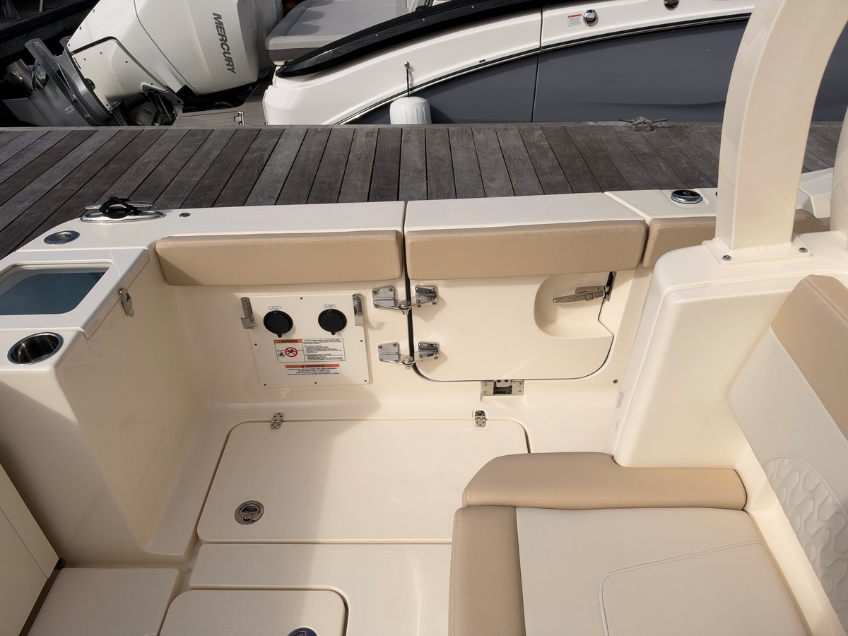 SCOUT 330 LXF, photo 20