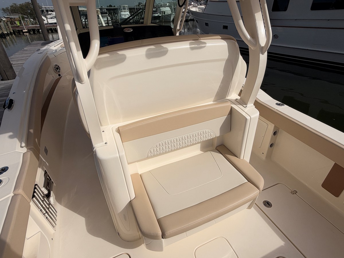 SCOUT 330 LXF, photo 22