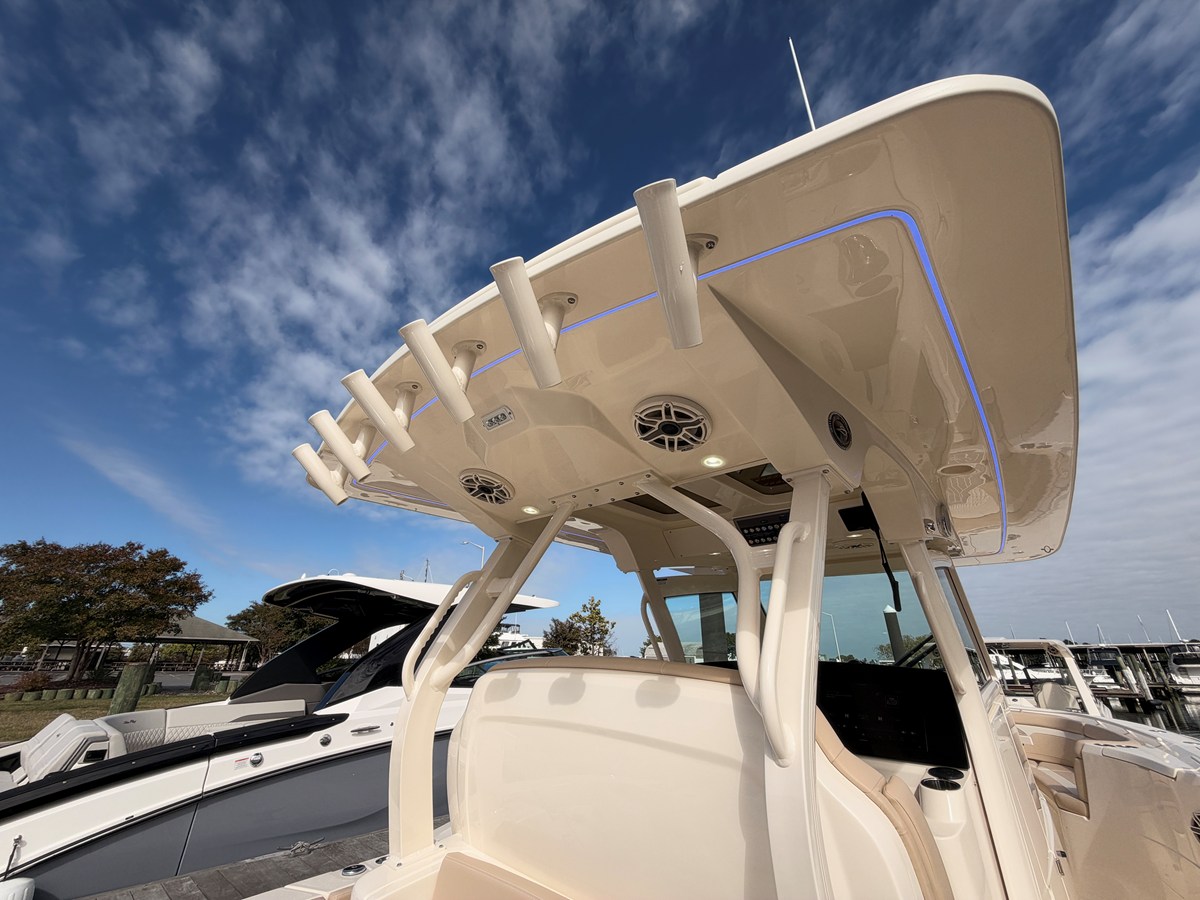 SCOUT 330 LXF, photo 23