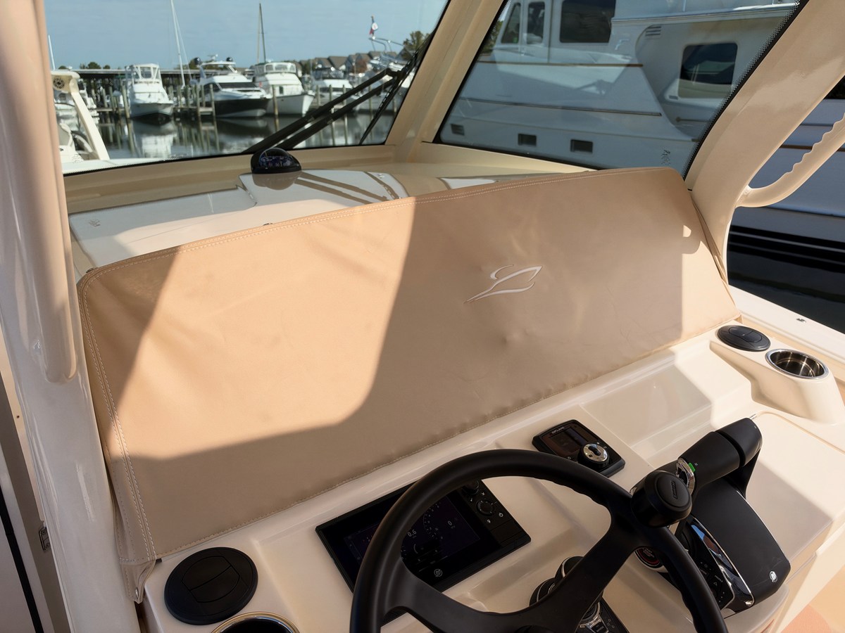 SCOUT 330 LXF, photo 28