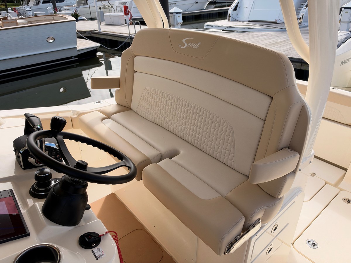 SCOUT 330 LXF, photo 32