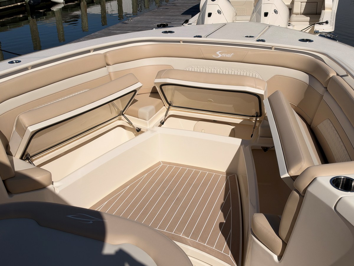 SCOUT 330 LXF, photo 43