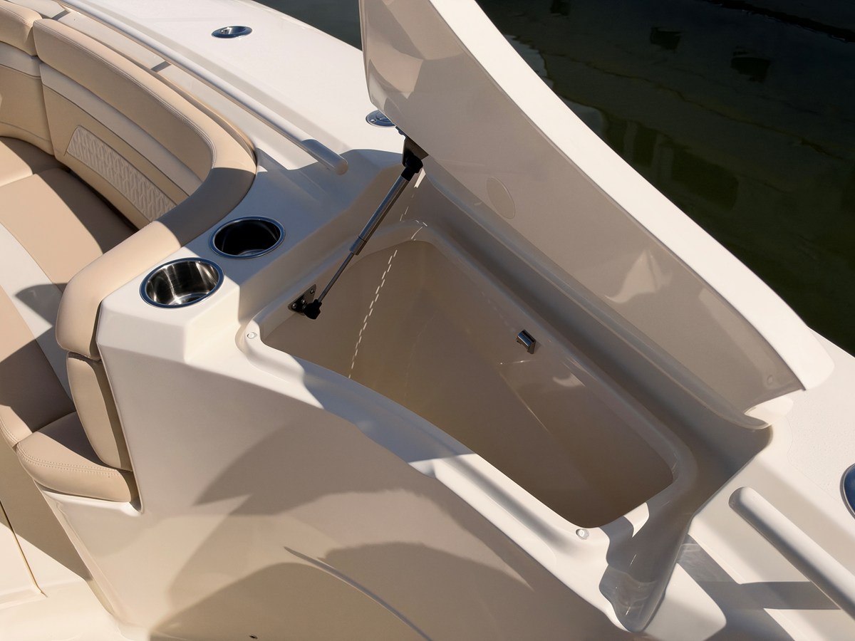 SCOUT 330 LXF, photo 45