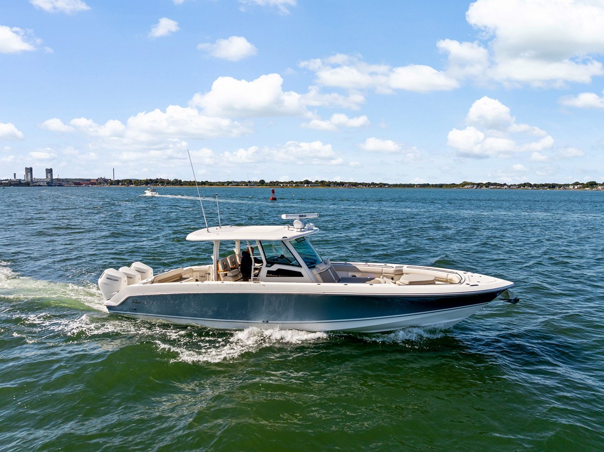 Boston Whaler 380 Outrage — 2024 Boston Whaler 380 Outrage — photo 2