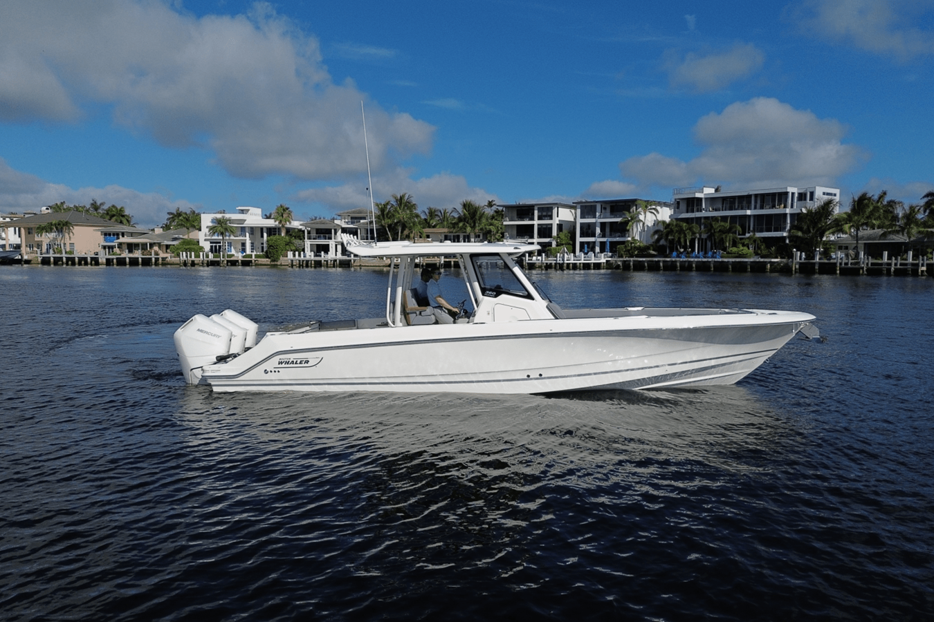 Boston Whaler 360 Outrage — 2026 Boston Whaler 360 Outrage — photo 3