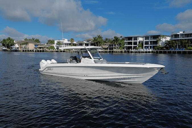 BOSTON WHALER 360 OUTRAGE — 2026 Boston Whaler 360 Outrage