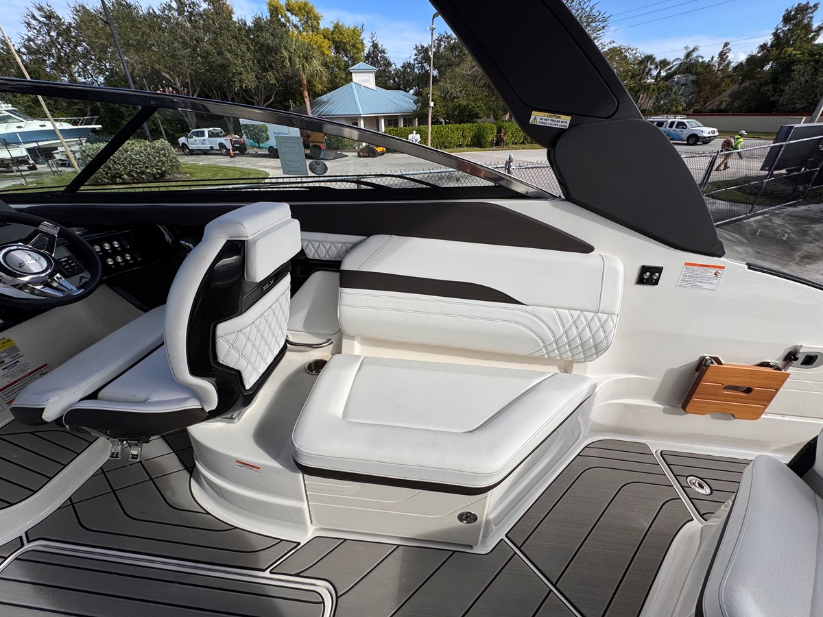 SEA RAY SLX 260 OUTBOARD, photo 17