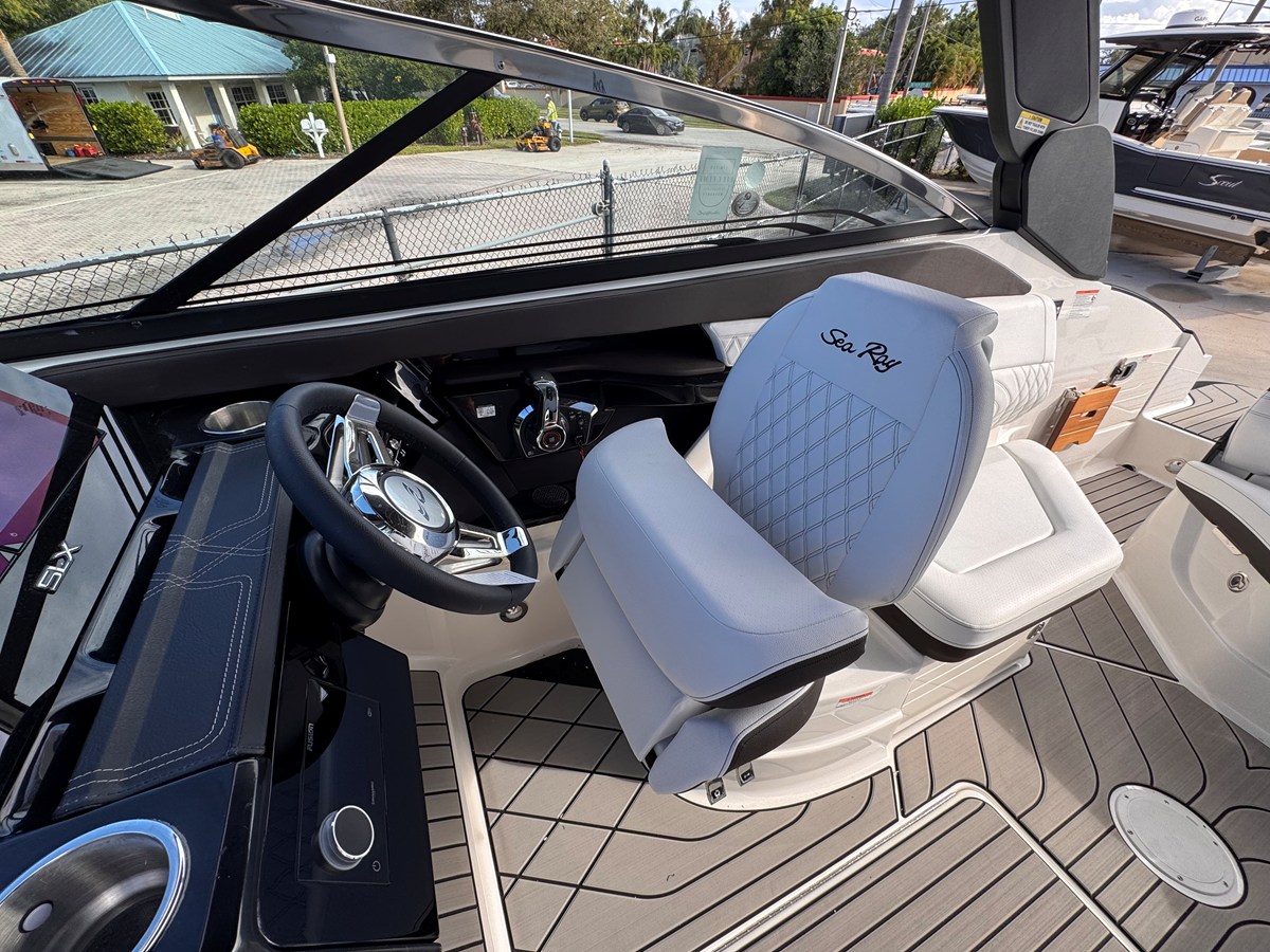 SEA RAY SLX 260 OUTBOARD, photo 19