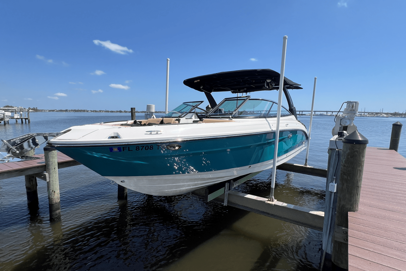 Sea Ray 280 SLX OUTBOARD — 2024 Sea Ray 280 SLX Outboard