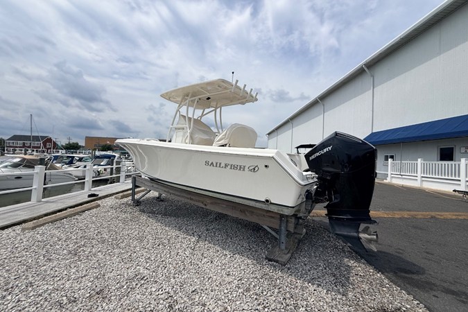 SAILFISH 220 CC — 2022 Sailfish 220 CC