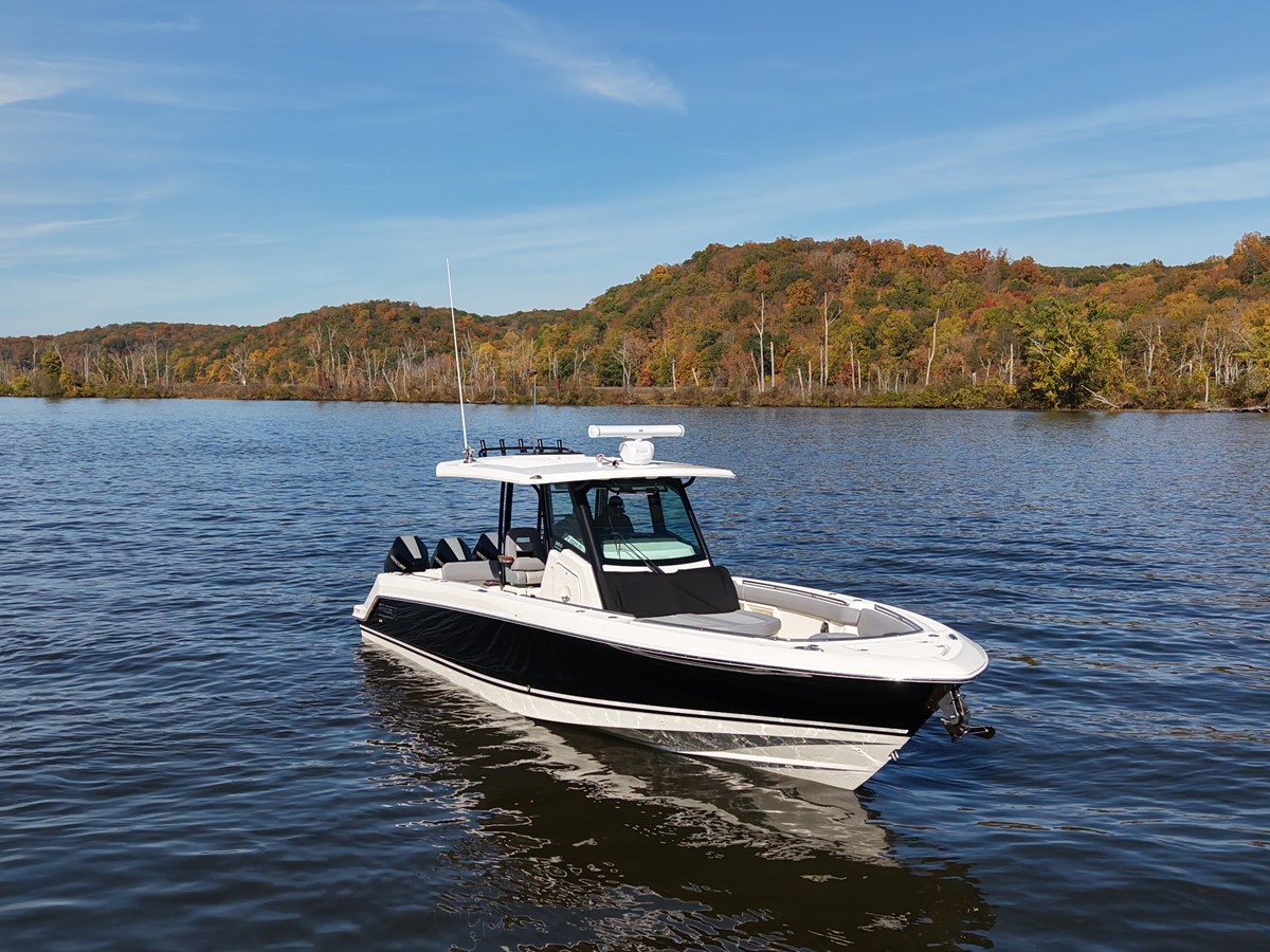BOSTON WHALER 360 OUTRAGE, photo 4