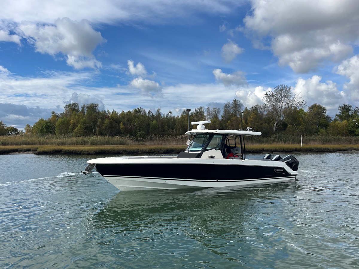 BOSTON WHALER 360 OUTRAGE, photo 14