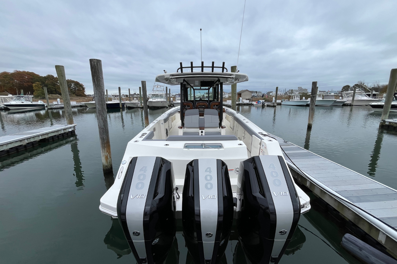 BOSTON WHALER 360 OUTRAGE, photo 25
