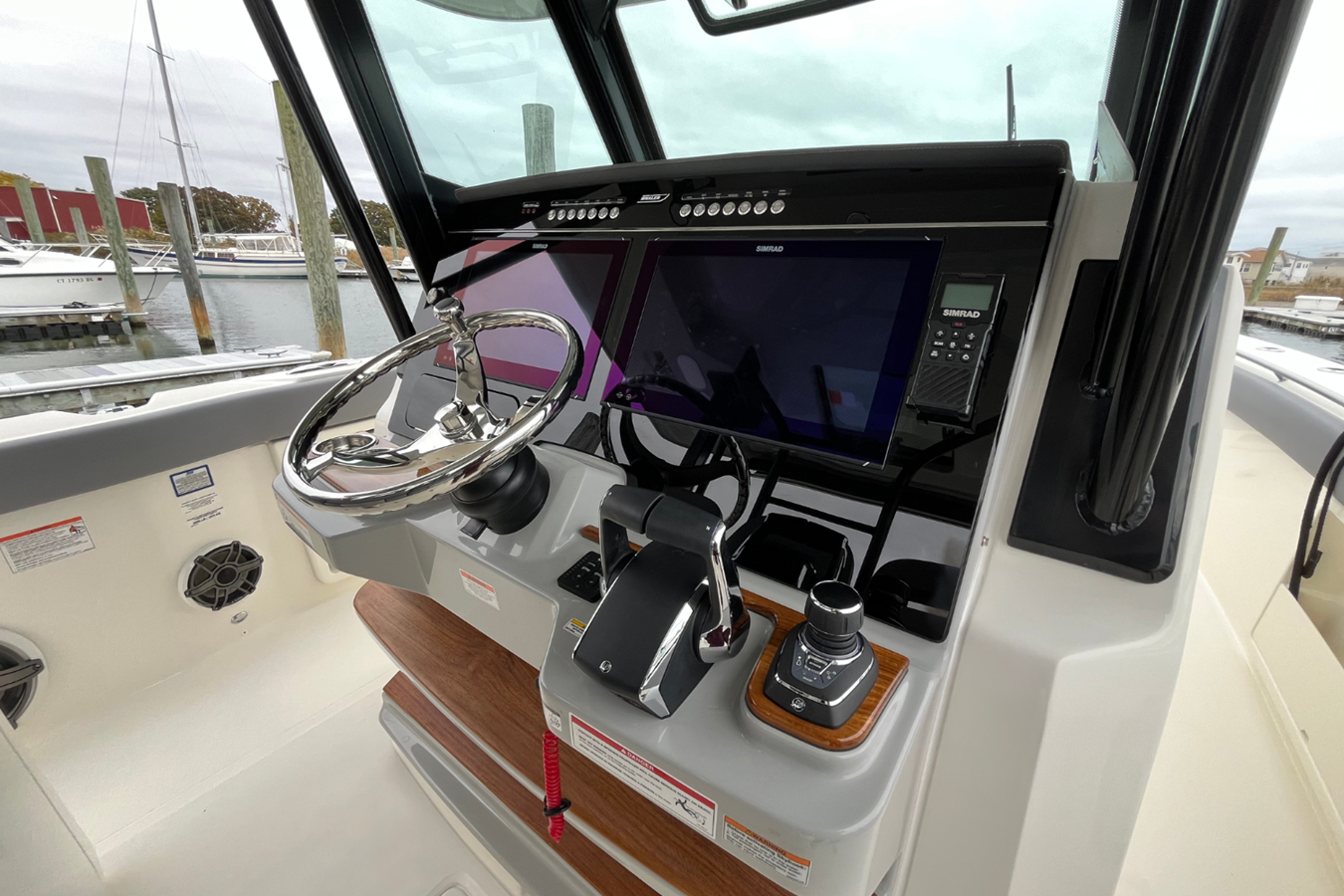 BOSTON WHALER 360 OUTRAGE, photo 36